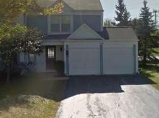 277 Half Moon Cir, Aurora, IL 60504