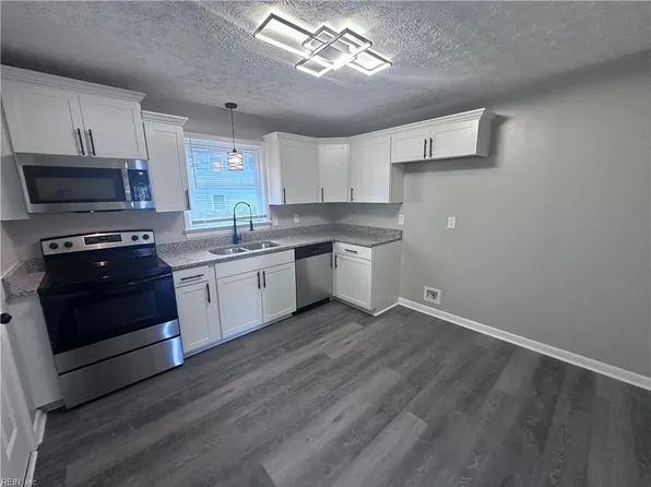715 Milford Ave, Hampton, VA 23661