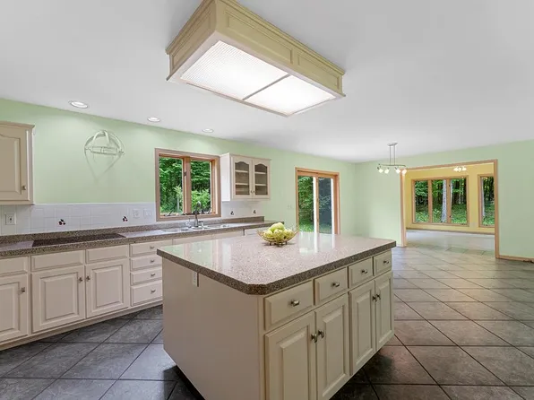 10866 Old Stage Rd, Sister Bay, WI 54234