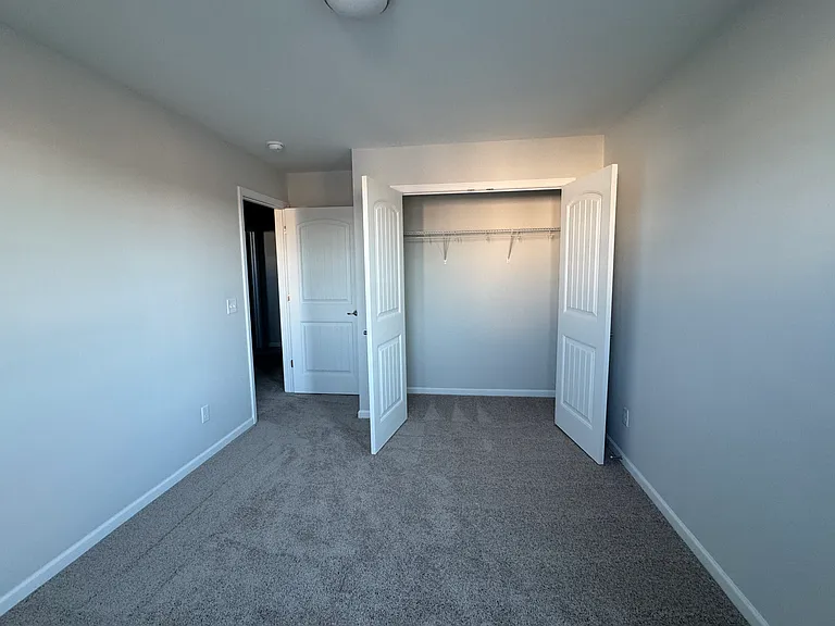 240 Brookline Dr — Photo 14