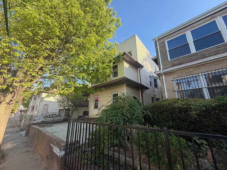 10 Tillinghast St #2 — Photo 3