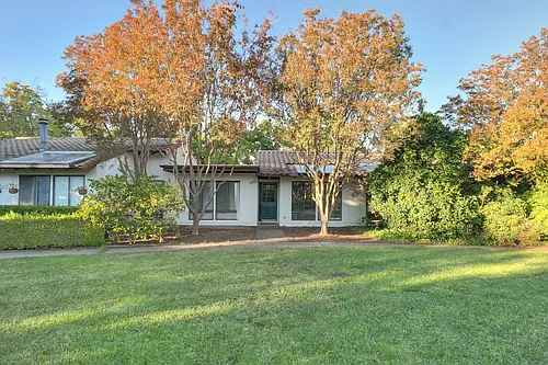 2526 Overhill Ln Photo 1