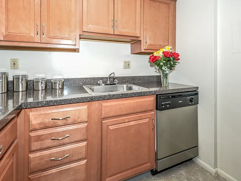 Sanbrook Apartments — Photo 10