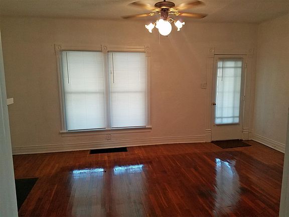 3rd image of 727 S 8th St