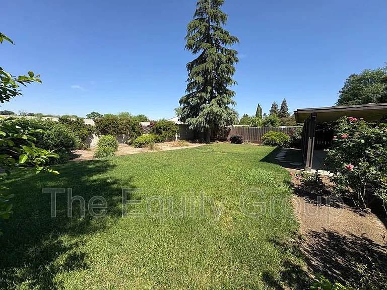 4230 W Grove Ct — Photo 34