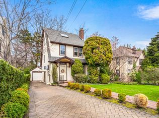 335 Warwick Avenue, Douglaston, NY 11363