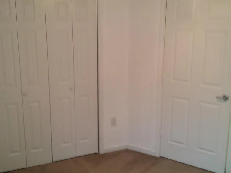 23616 Wellington Ave — Photo 19