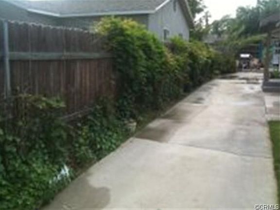 2nd image of 4032 1st Ave