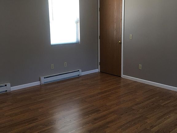 4th image of 622 N Ewing St