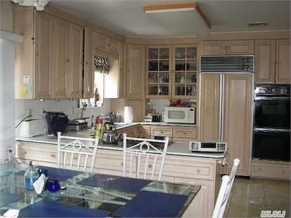 2nd image of 14 Melton Dr W