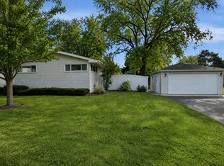 79 S Heather Dr, Crystal Lake, IL 60014