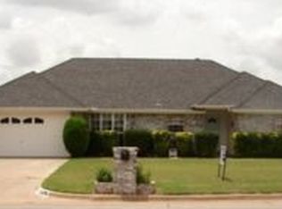 1218 Parliament St, Burkburnett, TX 76354