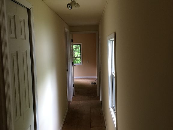 3rd image of 7425 Horseshoe Dr