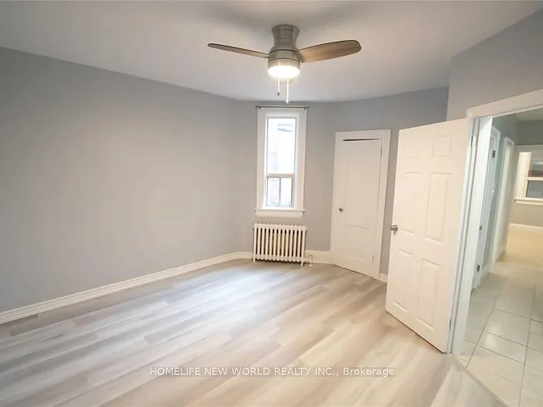 1104 College St #3 — Photo 6