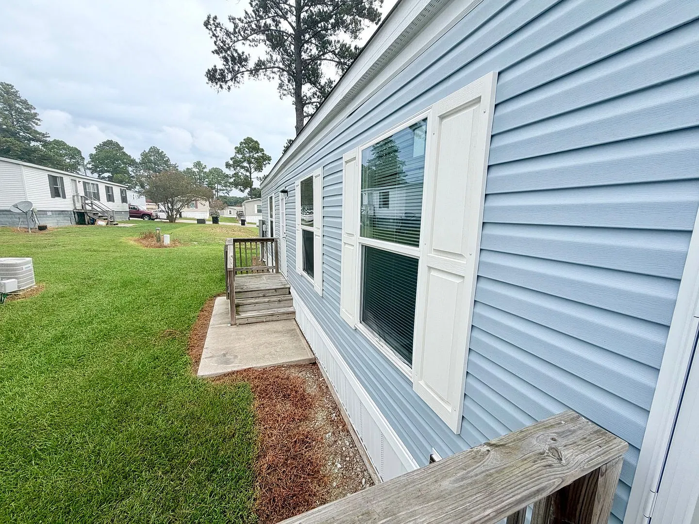 3 bed, 1056 sqft, $1,209 — Photo 2