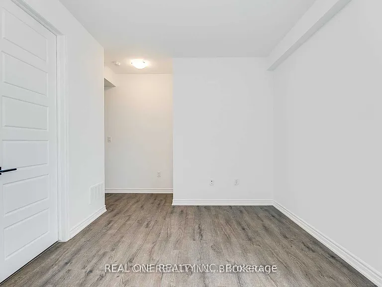 980 Logan Dr #34 — Photo 30