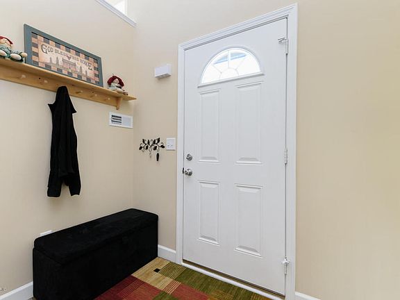 4th image of 1516 Tillingsdale Dr
