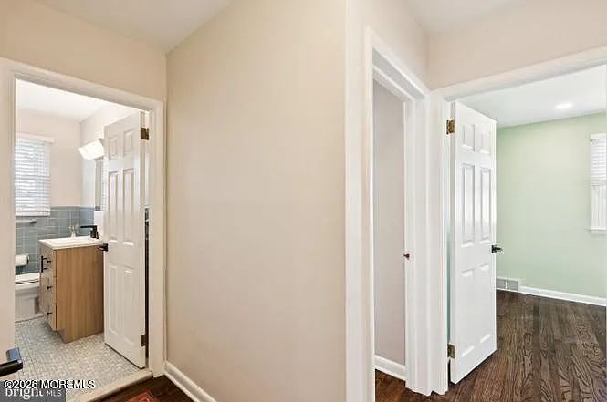 5160 Garfield Ave — Photo 16
