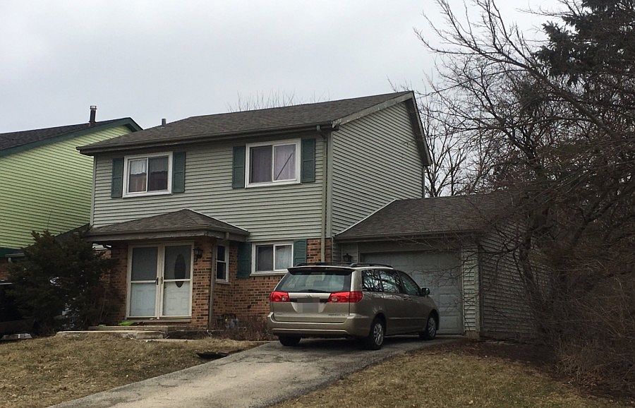 2nd image of 7S461 Creek Dr