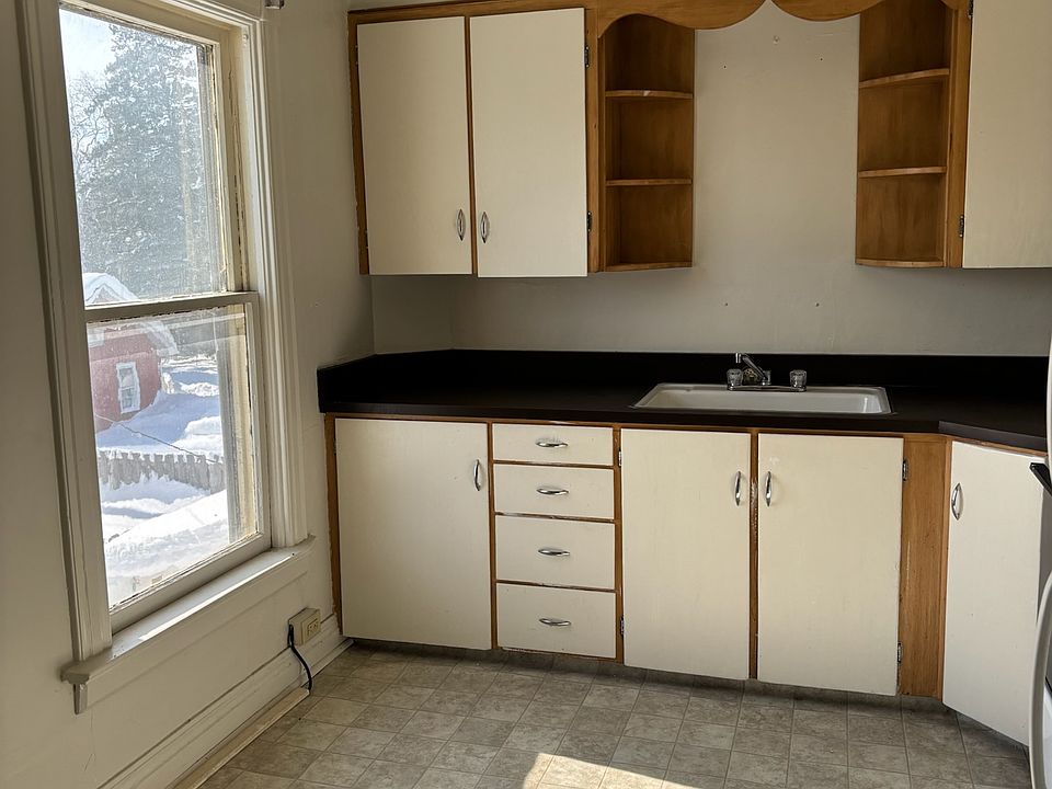 1st image of 1400 Kimball St