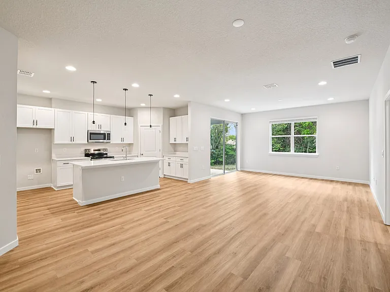 536 E Beresford Ave — Photo 8