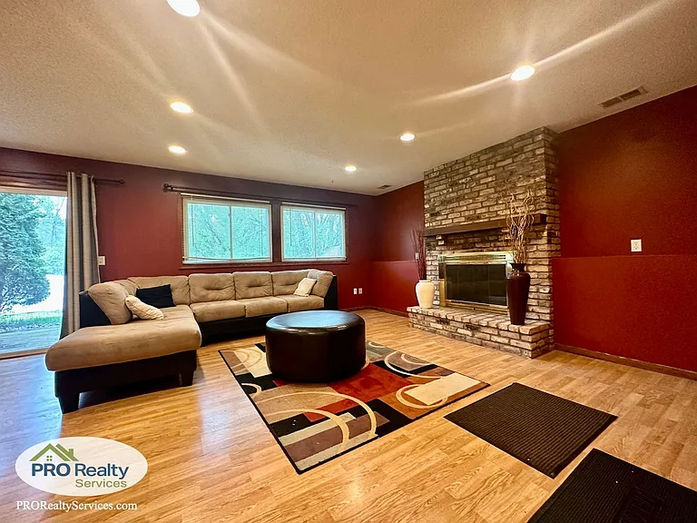 13350 Timber Crest Dr N — Photo 13