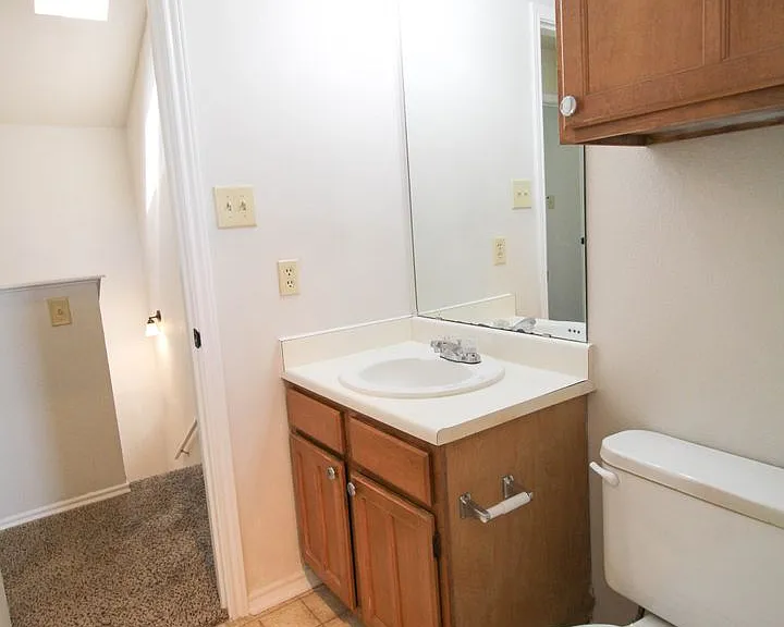 933 Schertz Pkwy — Photo 18