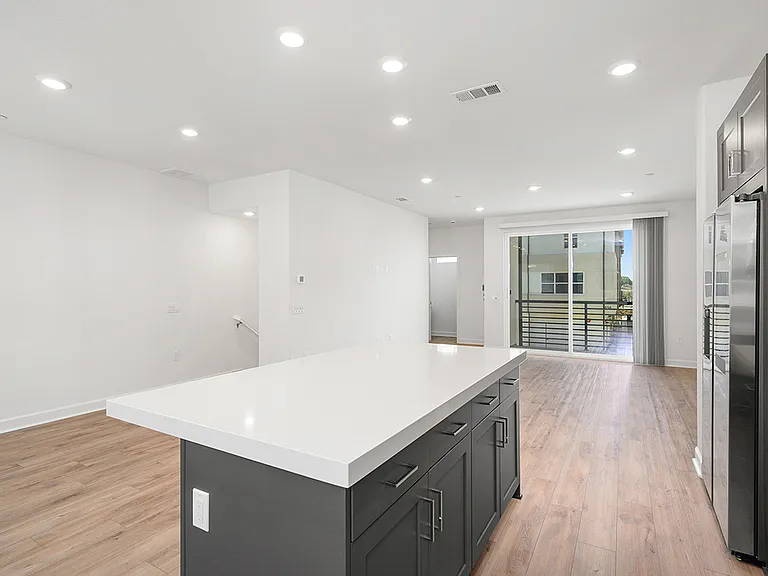 842 Kili St #5 — Photo 13