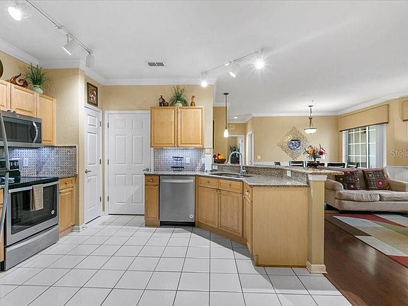 2nd image of 110 TERRACE RIDGE CIRCLE #110