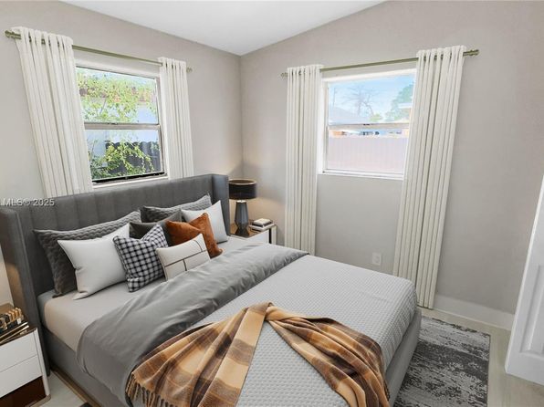 miami-florida-343577321 picture