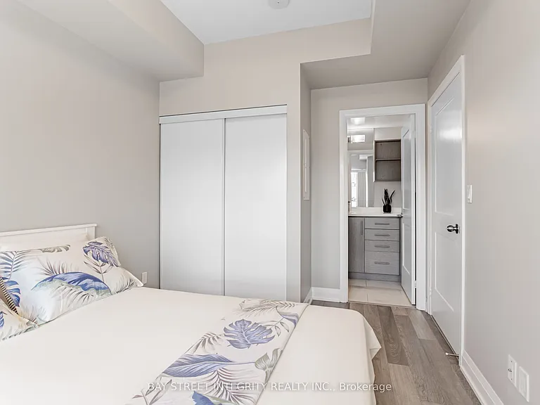 181 Huron St #201 — Photo 14