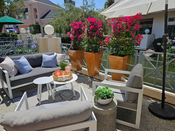 734 Mediterranean Ln, Redwood City, CA 94065