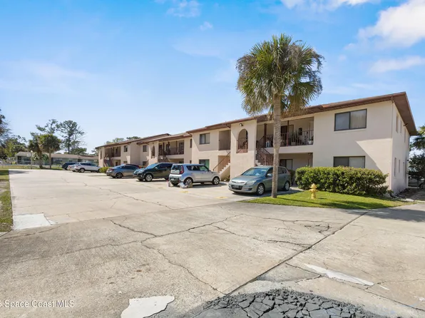 313 La Paloma Ln, Titusville, FL 32780