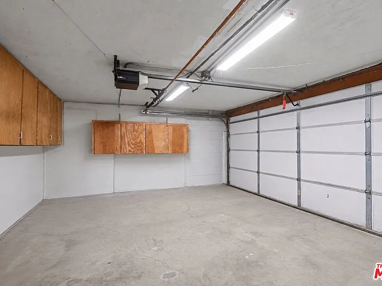 815 Crestmoore Pl — Photo 14