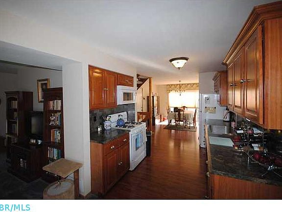 4th image of 1667 Galleon Blvd