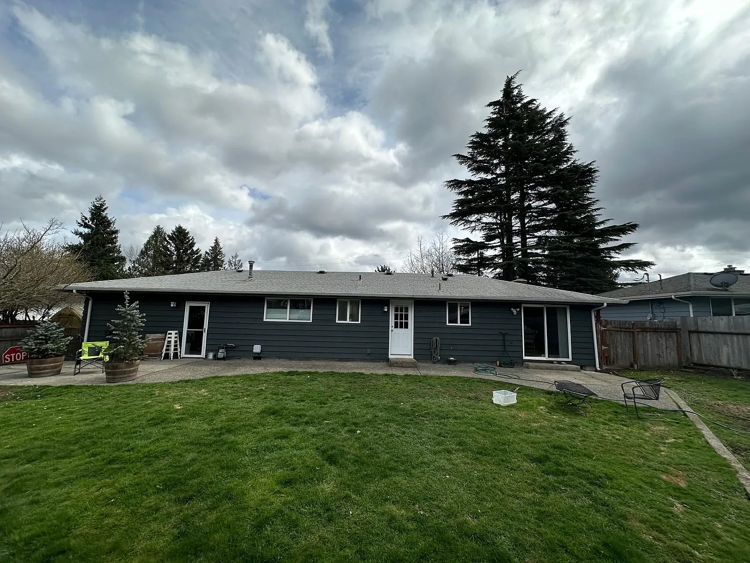 3 bed, 1.5 bath, 1180 sqft, $3,000 — Photo 2
