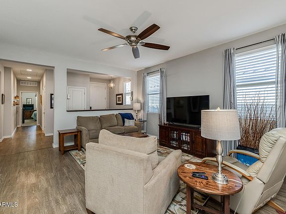 5th image of 40802 W PORTIS Drive