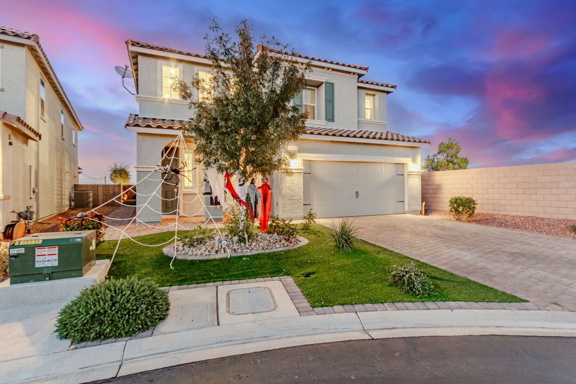 next background image