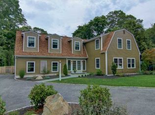 346 Nayatt Rd, Barrington, RI 02806