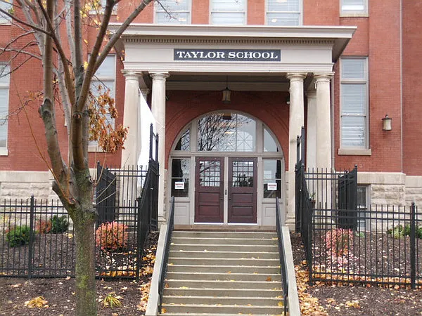 Taylor Heights — Photo 5