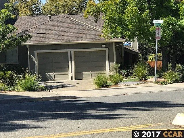 845 Corrie Pl photo 1