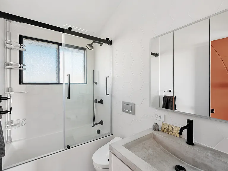 419 E Lake Dr — Photo 13
