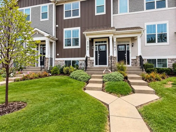 2701 Martini St, Mundelein, IL 60060