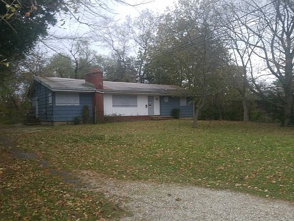 3rd image of 97 Pinewood Ave