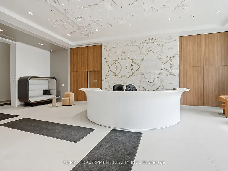 2075 Lakeshore Rd #1002 — Photo 3