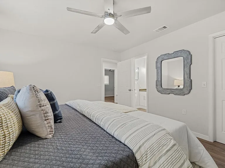 10223 Flatland Trl — Photo 13