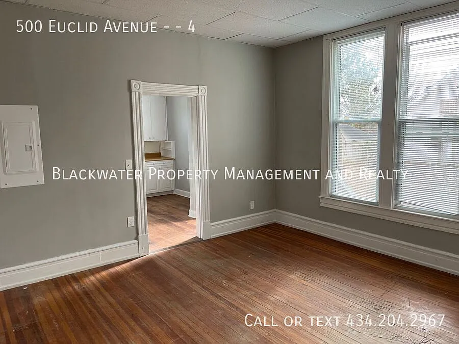 1 Bedroom Apartment on Euclid Avenue! — Photo 3