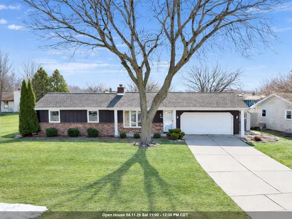 2121 Rose Frances Ct, Green Bay, WI 54311