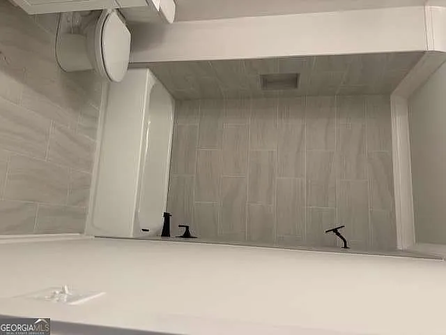 319 Orchid St — Photo 20