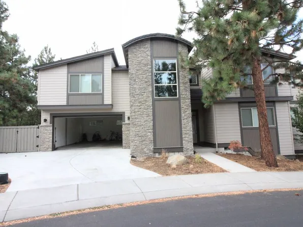 2384 NW Debron Ln, Bend, OR 97703